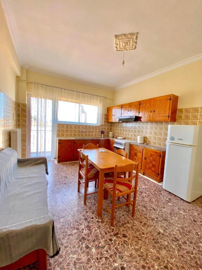 Dimitris Apartment Diakopto Buitenkant foto